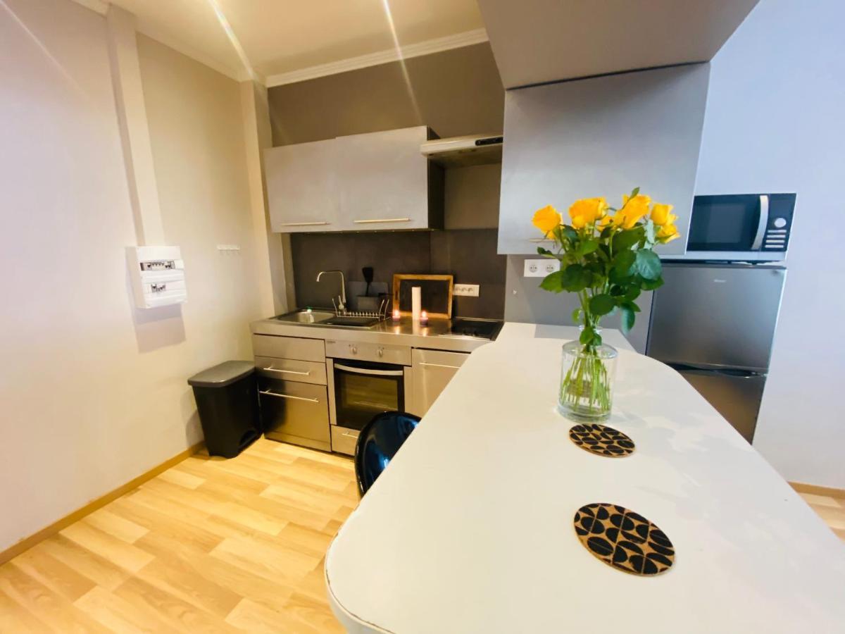 Magnifique Appartement 60M2 ,3 Pieces , Equipee,Tres Lumineux, 2 Minutes A Pied De La Plage 니스 외부 사진
