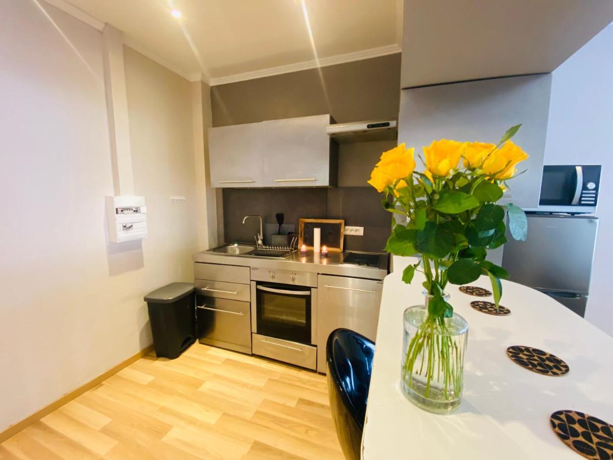 Magnifique Appartement 60M2 ,3 Pieces , Equipee,Tres Lumineux, 2 Minutes A Pied De La Plage 니스 외부 사진